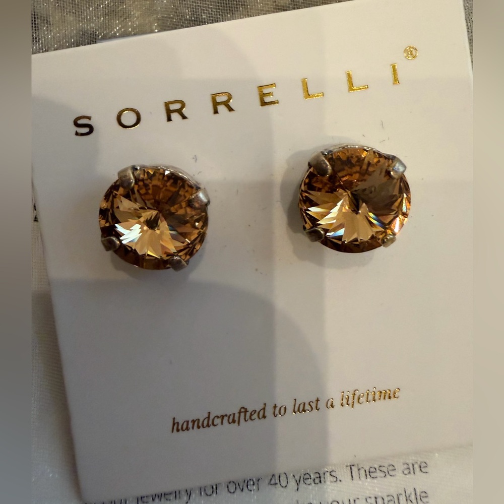 Sorrelli Round Crystal Stud Earrings! New! LOOK!